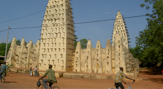 Arquitectura en barro en Burkina Faso