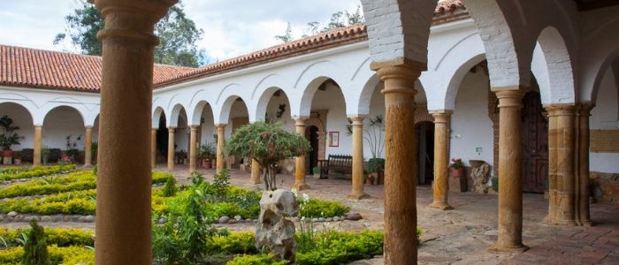 Uno de los atractivos en los alrededores de Villa de Leyva es la visita al monasterio Santo Ecce Homo