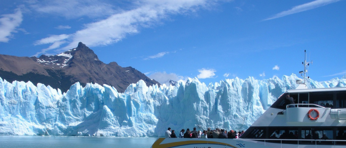 Excurdsión en barco Perito Moreno