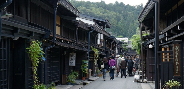 Barrio antiguo de Sanmachi Suji, uno de los imprescindibles que ver en Takayama